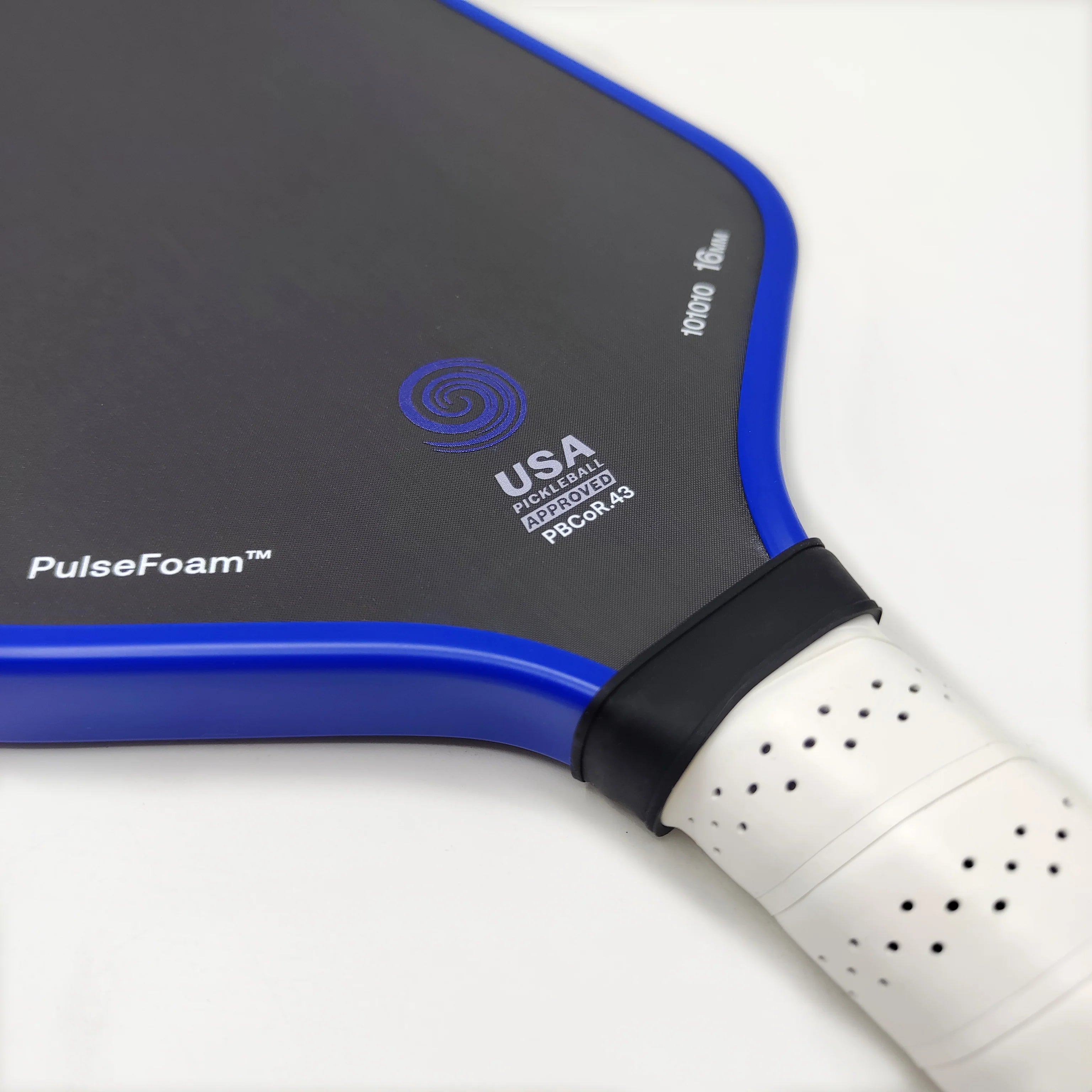 NEW AIREO Cyclone 16mm Pickleball Paddle